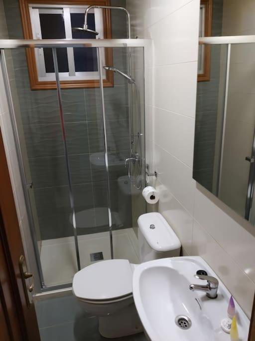 Apartamento Con Terraza Y Vistas Al Mar Bueu Exteriör bild